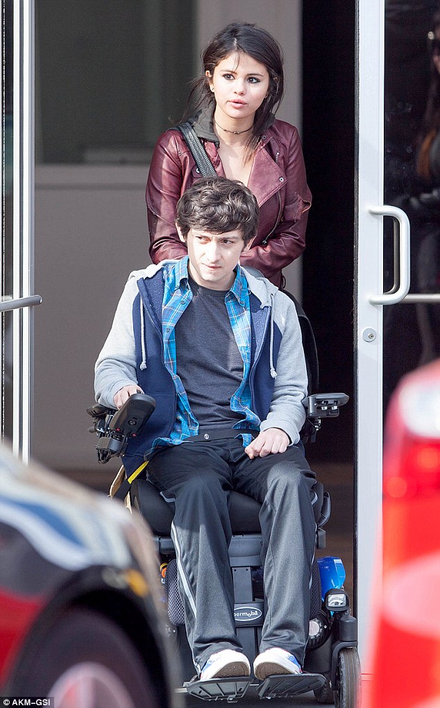 252C4DBD00000578-2931998-Action_The_22_year_old_star_was_seen_behind_Craig_Roberts_in_a_m-a-22_1422566959411.jpg