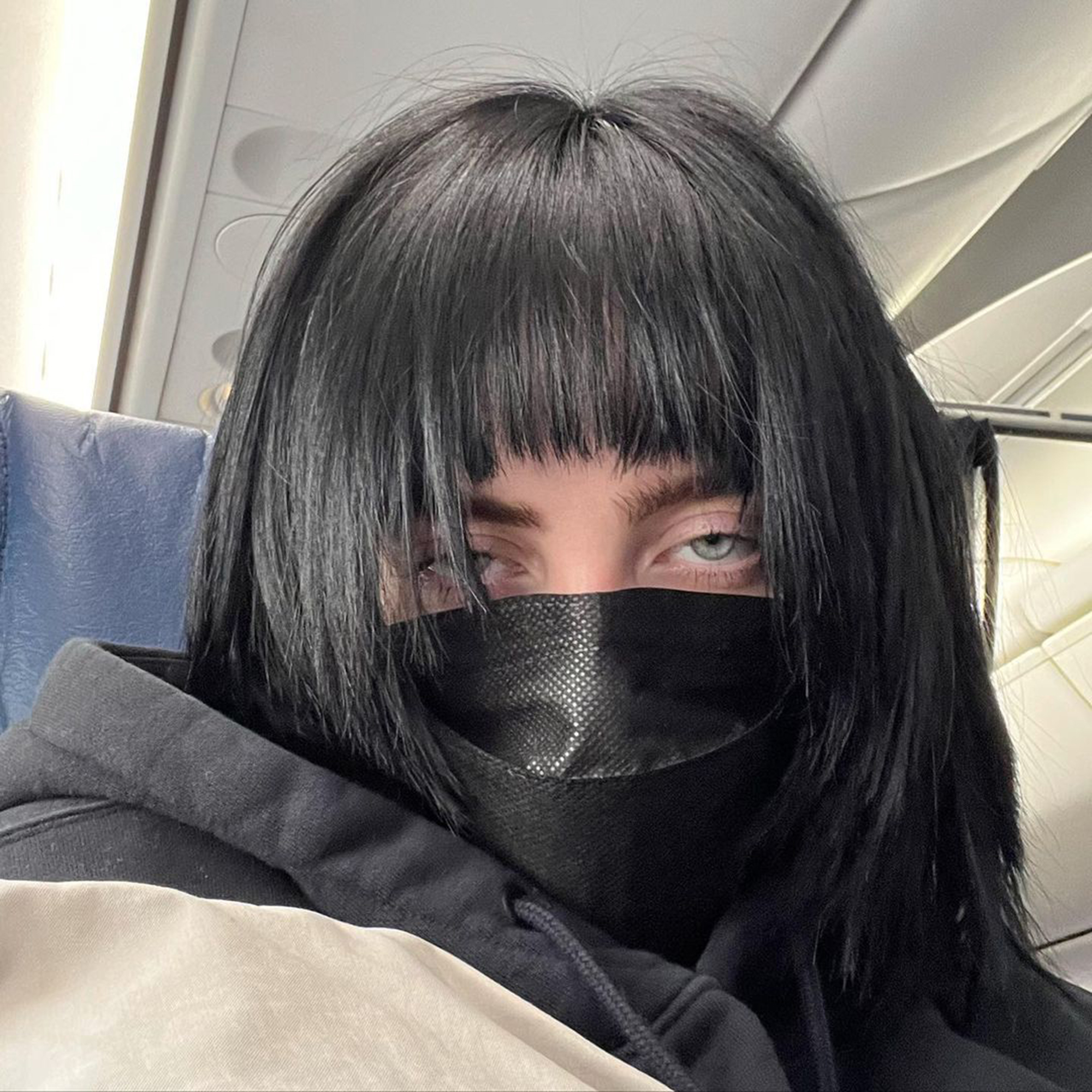 billie-eilish-42.jpg