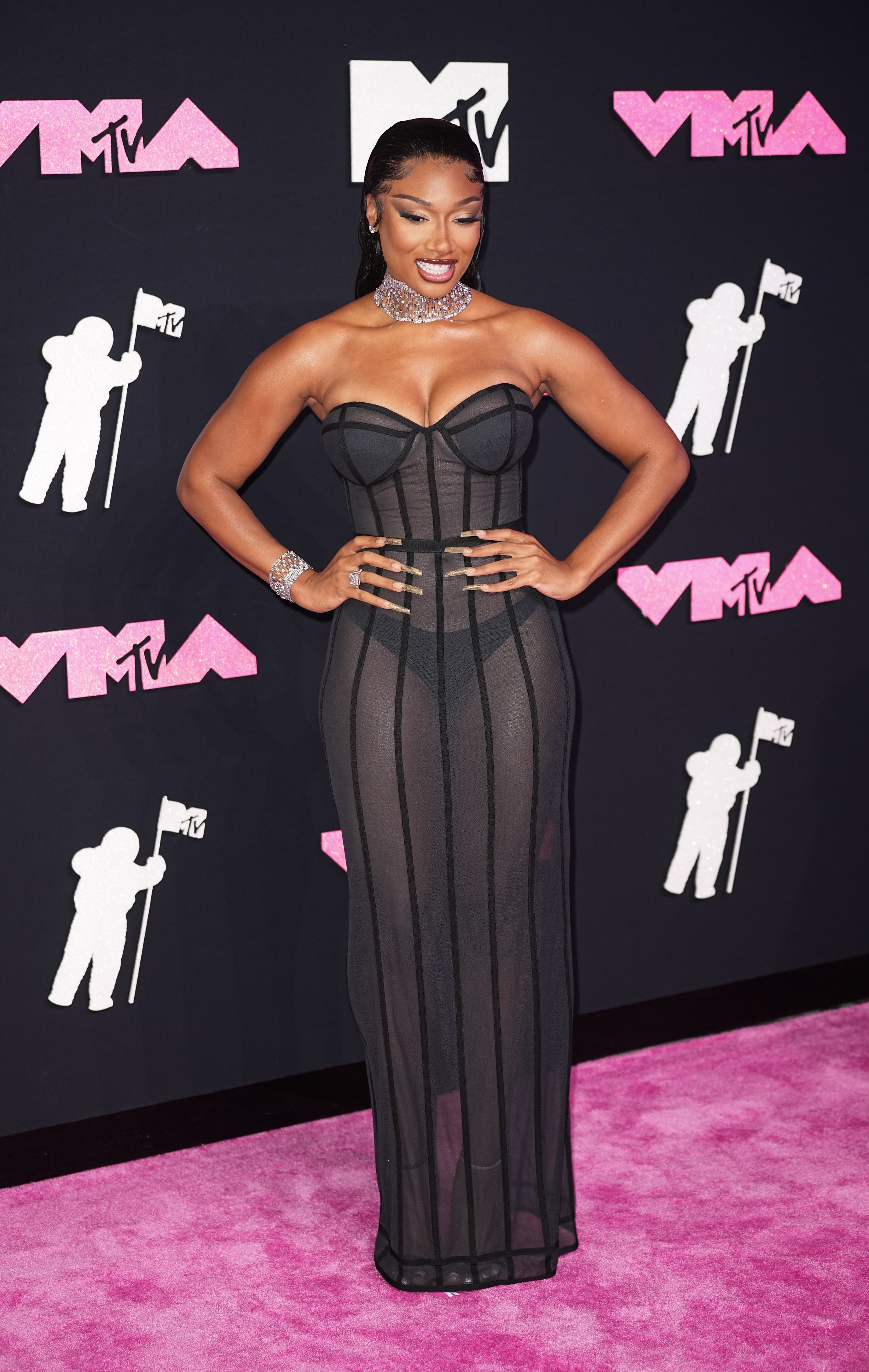 399953216_megantheestallion2023mtvvma3.jpg