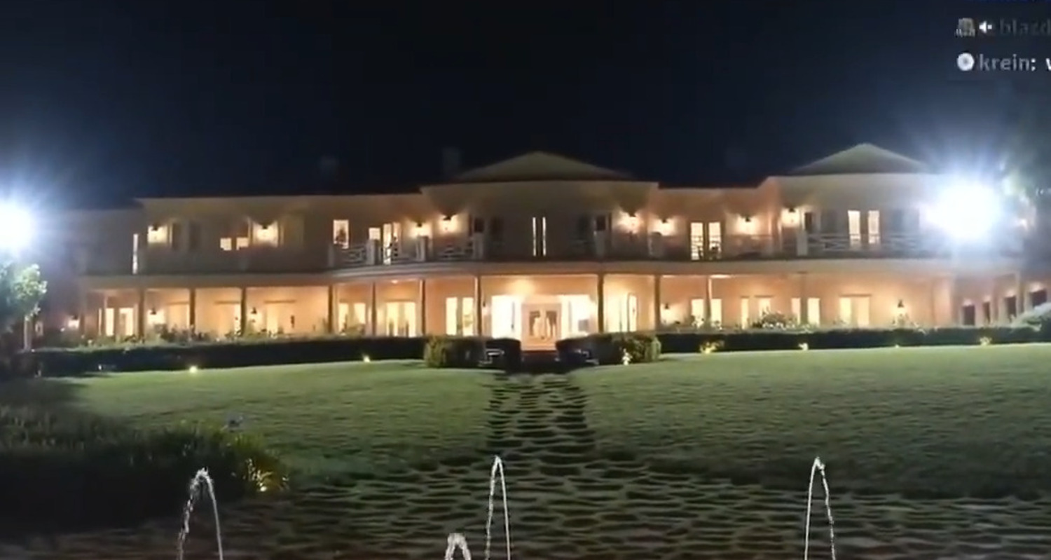 crazyluxuryhomes.com