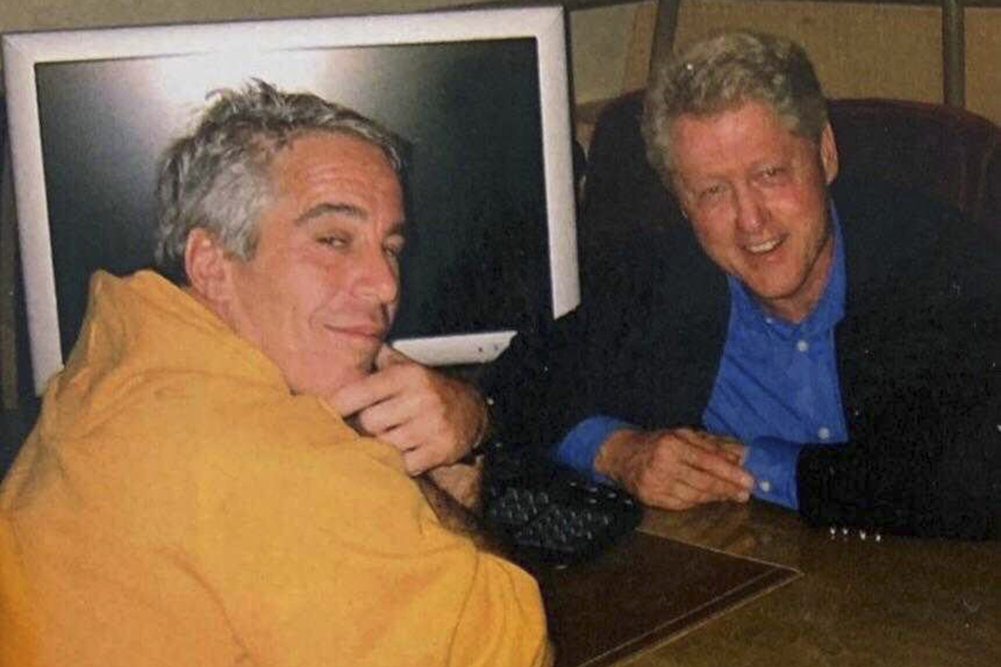 pictured-jeffrey-epstein-bill-clinton-74367764-4.jpg